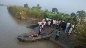रामगंगा नहर किनारे टहलते समय आया मिर्गी का दौरा: नहर में डूबे 25 वर्षीय आशुतोष का 12 घंटे बाद मिला शव