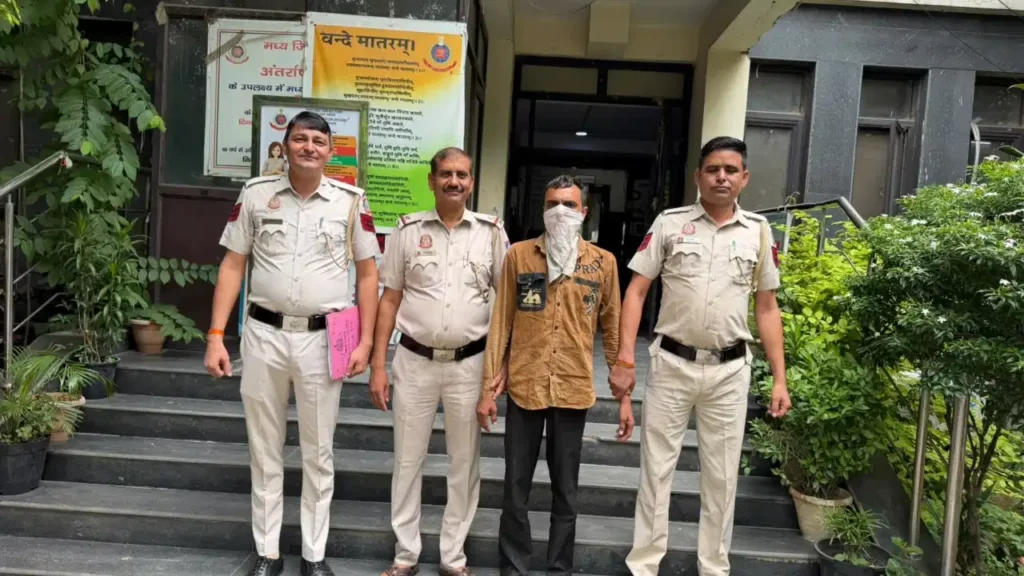 Baljit Nagar Murder Mystery: 10 साल की बेटी के बयान से खुला राज, पत्नी का गला घोंटने वाले पति को पुलिस ने दबोचा