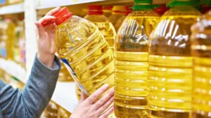 Import Duty on Edible Oil: भारत में घट सकती है खाद्य तेलों पर आयात शुल्क, बढ़ती महंगाई से मिलेगी राहत