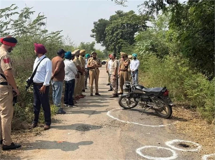 Amritsar Encounter News: थाना झंडेर के पास पुलिस मुठभेड़ में गैंगस्टर करनबीर नंदी ढेर, 2 पुलिसकर्मी घायल