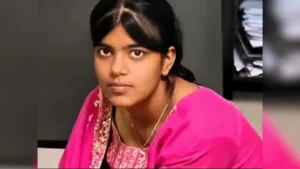 फरीदाबाद में 11वीं की छात्रा की स्कूल की छत से गिरकर मौत: 4 घंटे सजा में बाहर खड़ा रखने का आरोप; परिजनों में रोष
