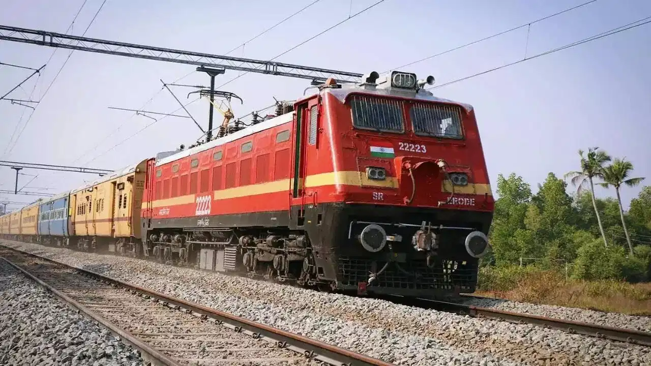 Chhath Puja Special Trains: दुर्गापूजा, दिवाली और छठ पर चलेंगी 18 स्पेशल ट्रेनें; दिल्ली-भागलपुर के बीच डेली सर्विस