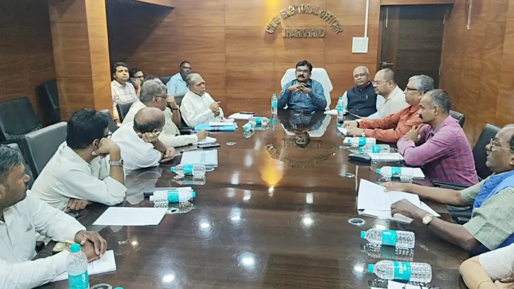 SIR 2026 Jharkhand: मतदाता सूची के विशेष गहन पुनरीक्षण को लेकर प्रशासन सख्त, विशेष कैंप लगाकर होगा मतदाताओं का सत्यापन