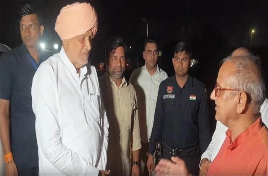 Karnal Grain Market Inspection: देर रात करनाल मंडी पहुंचे कृषि मंत्री श्याम सिंह राणा, धान खरीद और पराली पर बड़ा बयान