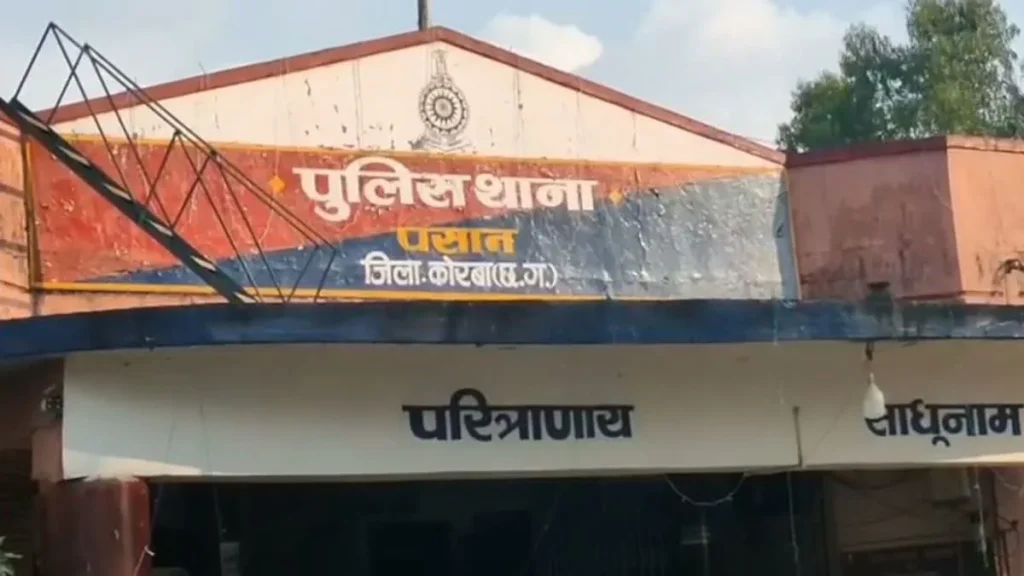 Korba Crime News: जमीन विवाद में बुजुर्ग चाचा की कुल्हाड़ी मारकर हत्या; अगले ही दिन पत्थर से कुचलकर युवती का मर्डर