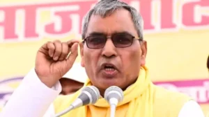Yogi Government News: ओपी राजभर और अफसरों के बीच बढ़ा विवाद, जानिए क्या है पूरा मामला और क्यों हो रही है किरकिरी