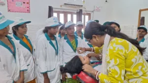 Pakur Local News: अब शादी-त्योहारों में नहीं जाना पड़ेगा शहर; पाकुड़ के गांवों में ही मिलेगी ब्राइडल मेक-अप की सुविधा
