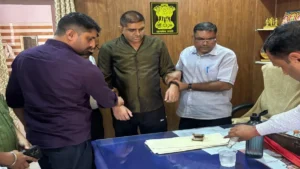 Jaipur Corruption News: एसीबी के हत्थे चढ़े भ्रष्ट अधिकारी, सांभर लेक एसएचओ और भरतपुर के एईएन के ठिकानों पर खुलासे
