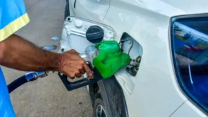 Haryana Petrol Pump Association: प्रति लीटर कमाई से ज्यादा चार्ज, जानिए क्यों यूपीआई पेमेंट का विरोध कर रहे हैं पेट्रोल पंप मालिक