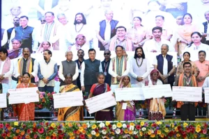 Chhattisgarh Shramik Yojana: ई-बाइक और ई-रिक्शा पर मिलेगी बड़ी सब्सिडी; सीएम विष्णुदेव साय ने की 3 बड़ी घोषणाएं