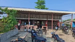 Vaishali Crime News: वैशाली के लालगंज में लाइन होटल पर ताबड़तोड़ फायरिंग, 20 राउंड गोलियां चलने से एक ग्राहक घायल