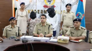 Koderma Murder Case: अवैध संबंध के चक्कर में पत्नी ने प्रेमी संग मिलकर पति को दी दर्दनाक मौत, झोलाछाप डॉक्टर ने इंजेक्शन देकर मारा