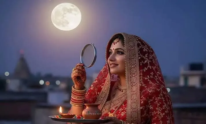Karwa Chauth Vrat Rules: करवा चौथ पर चांद देखने के बाद कैसे खोलें व्रत? जानें चंद्रमा को अर्घ्य देने और पूजा की सही विधि