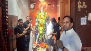 Ranchi News: घायल पायलट कैप्टन स्मित मच्छार के शीघ्र स्वास्थ्य लाभ के लिए राजधानी के हनुमान मंदिर में विशेष पूजा