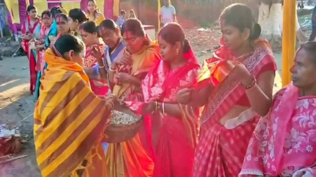 Ranchi PPK College NCC News: रांची के पीपीके कॉलेज में निलंबित एनसीसी यूनिट को बहाल कराने की मांग तेज, राज्यपाल से मिले देवेंद्र नाथ महतो