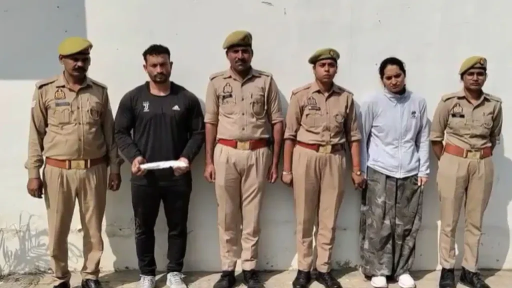 Ghaziabad Crime News: गाजियाबाद में पत्नी ने जिम ट्रेनर प्रेमी के साथ मिलकर रची पति की हत्या की साजिश, सो रहे शशांक पर किया चाकू से हमला
