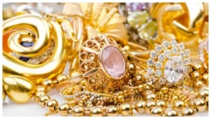 Gold and Silver Price Today: सोने-चांदी की कीमतों में आई भारी गिरावट, जानिए आपके शहर में क्या है 10 ग्राम गोल्ड का भाव