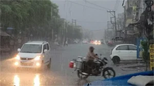 Punjab Weather Update: पंजाब में अचानक बदला मौसम, झमाझम बारिश से मिली गर्मी से राहत
