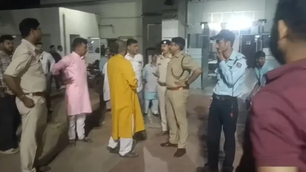 Jharkhand Crime News: सरायकेला-खरसावां में वेज रोल के ऑर्डर को लेकर हिंसक झड़प, चाकूबाजी में युवक की मौत