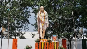 Ranchi Bapu Vatika News: गांधी और शास्त्री जयंती पर राज्यपाल और सीएम हेमंत सोरेन ने दी श्रद्धांजलि, गूंजा ‘रघुपति राघव राजा राम’