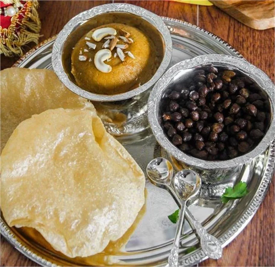 Rewari Food Poisoning News: रेवाड़ी में कन्या पूजन का प्रसाद खाने से तीन बच्चियों की तबीयत बिगड़ी, दुकानदार पर लगा गंभीर आरोप