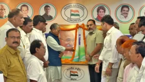 Jharkhand Political News: विधायक सीपी सिंह और प्रदेश अध्यक्ष आदित्य साहू ने दी श्रद्धांजलि, महात्मा गांधी के झारखंड दौरे का किया जिक्र
