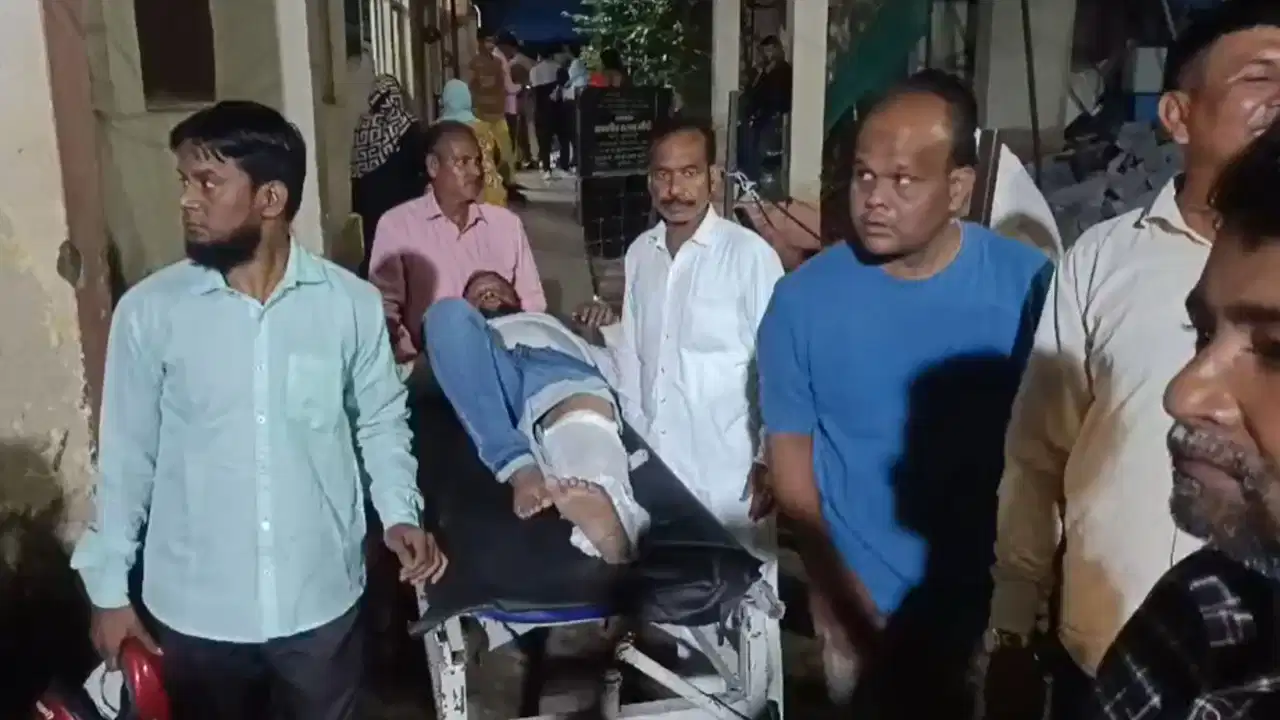 Sultanpur School Lift Collapse: सुल्तानपुर के जीडी गोयनका स्कूल में टूटी लिफ्ट, जनगणना ट्रेनिंग ले रहे छह कर्मचारी गंभीर रूप से घायल