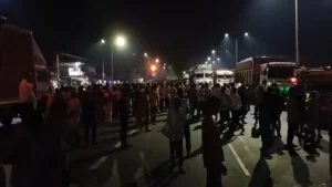 Barwadda Dhanbad News: कार की टक्कर से महिला की दर्दनाक मौत, मुआवजे की मांग को लेकर चार घंटे तक लगा जाम