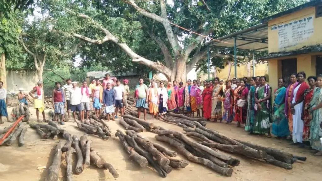 Jagdalpur News: बस्तर बाढ़ पीड़ितों के लिए प्रशासन का बड़ा कदम, 25 करोड़ से अधिक की राहत राशि सीधे खातों में ट्रांसफर