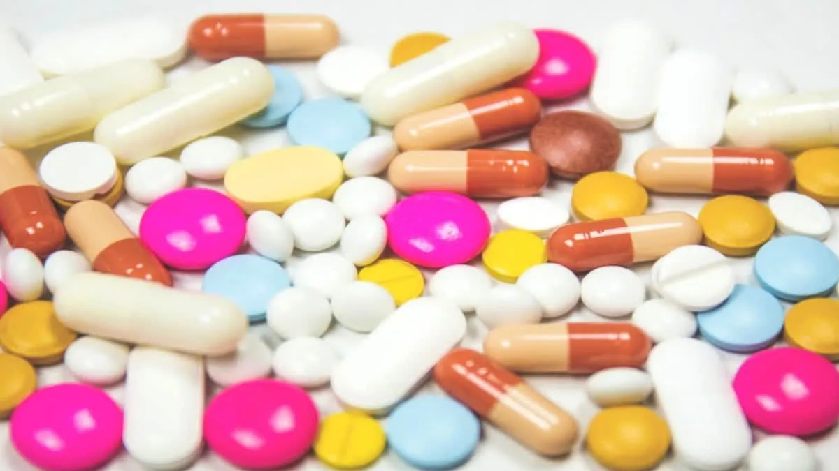 Albendazole Tablet Side Effects: पेट के कीड़े की दवा खाते ही बेहोश हुए स्कूली बच्चे, उमरिया में मचा हड़कंप