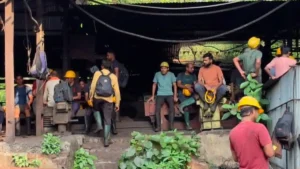Dhanbad PF Investment Scam: झारखंड हाईकोर्ट का बड़ा आदेश, DHFL घोटाले में 727 करोड़ के नुकसान की होगी CBI जांच