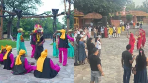 Chhatarpur News: खजुराहो के आदिवर्त संग्रहालय में गूंज रहे बुंदेली और बघेली लोकगीत, मां काली के खप्पर नृत्य ने मोहा सैलानियों का मन
