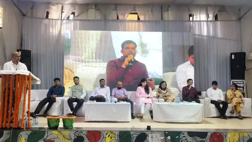CGPSC and UPSC Success Story: कैंसर को मात देकर अधिकारी बने संजय डहरिया की कहानी से युवाओं को मिली प्रेरणा