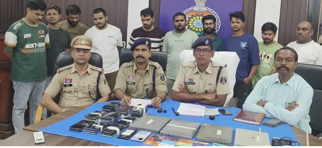 Durg Police Action: ठाणे के अपार्टमेंट में चल रहा था रेड्डी अन्ना और फेयरप्ले ऐप का खेल, छत्तीसगढ़ पुलिस ने दबोचा