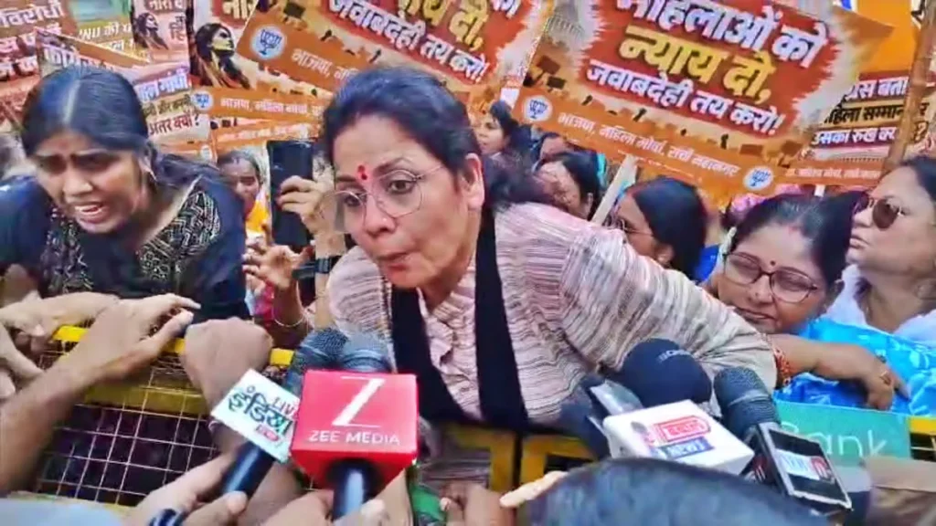 Jharkhand Politics: महिला मोर्चा का प्रदर्शन और पुलिस से झड़प, कांग्रेस और बीजेपी आमने-सामने