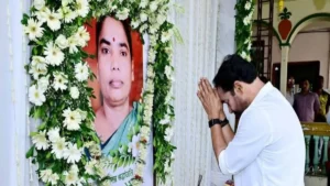 Jharkhand News Update: नेमरा में दिवंगत रूपी सोरेन का श्राद्ध कर्म, छत्तीसगढ़ के पूर्व सीएम और सांसद ने दी श्रद्धांजलि