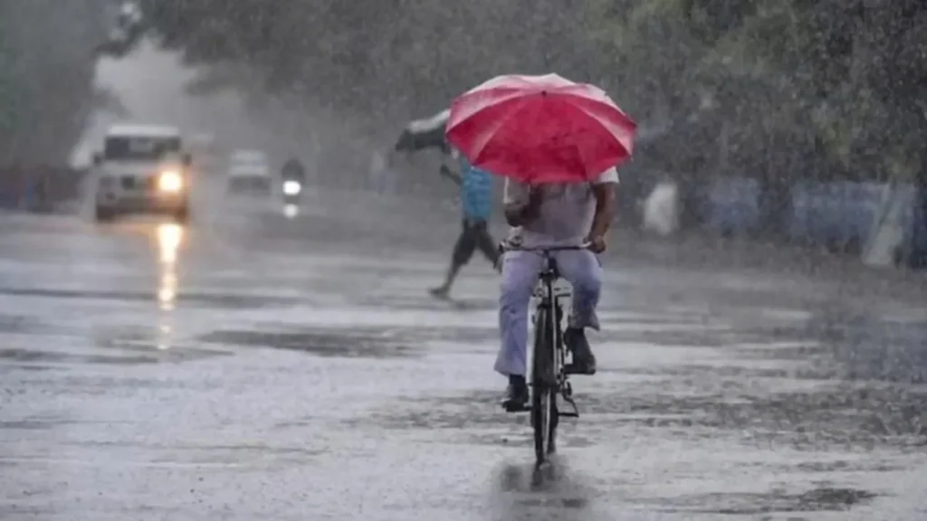 Aaj Ka Mausam 21 October: उत्तर भारत में बढ़ी ठंड, दक्षिण के राज्यों में भारी बारिश का अलर्ट— जानें अपने यहाँ के मौसम का हाल